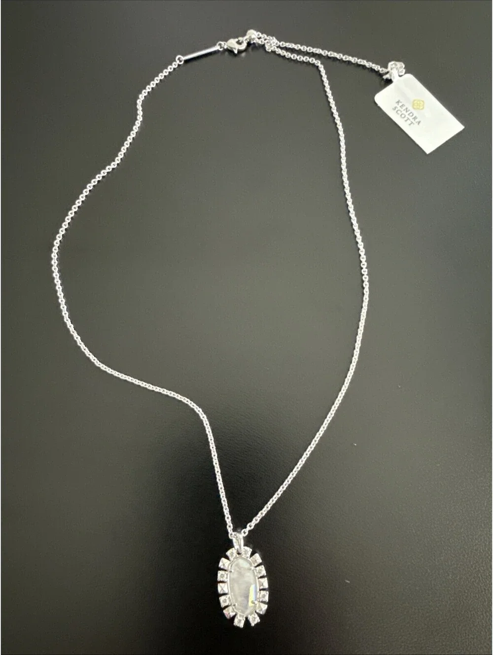 Kendra Scott Shanley Short Pendant Necklace 21” NWT Sliver Iridescent Gift Box